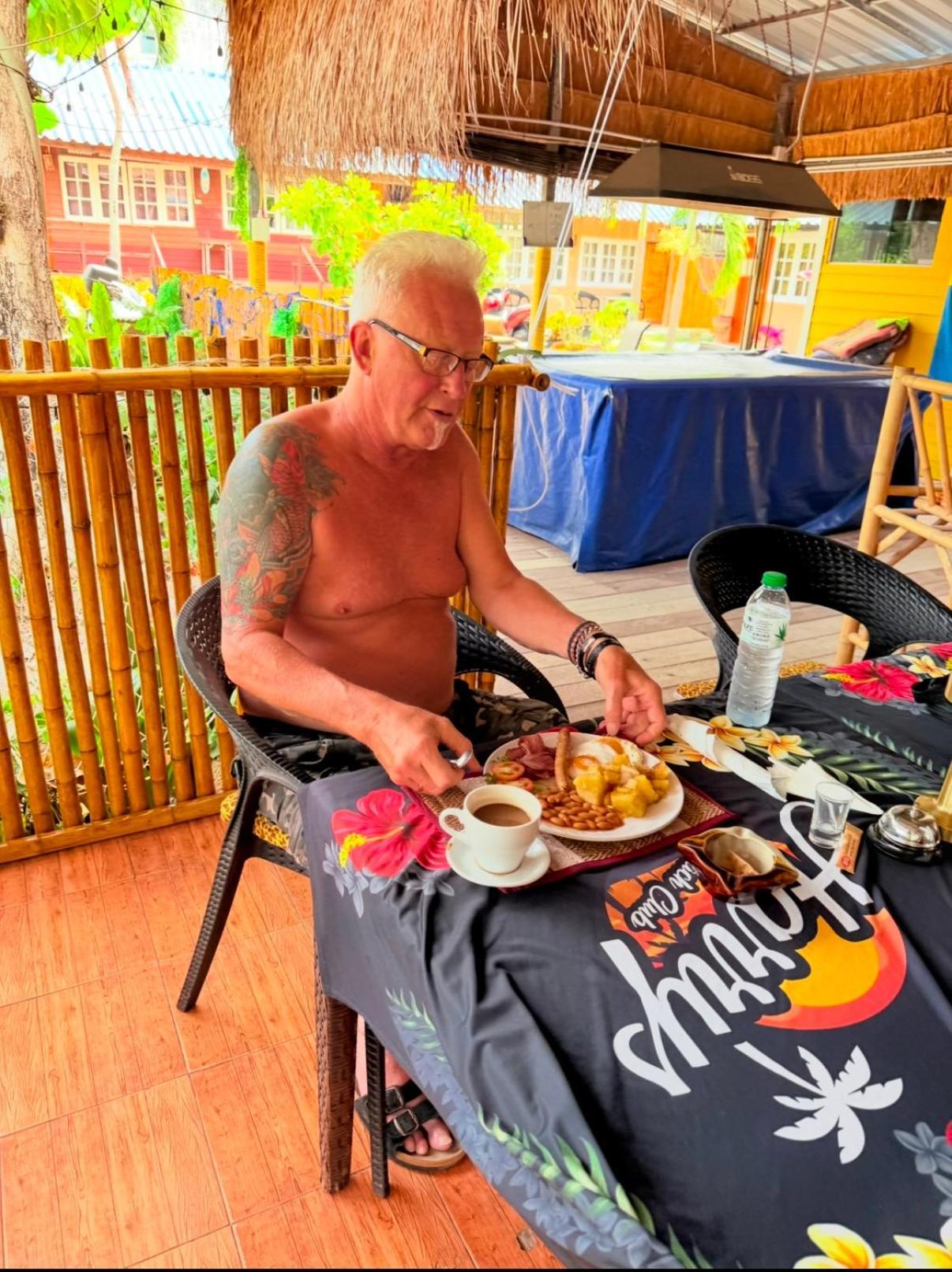 באן פה Harry'S Beach Club מראה חיצוני תמונה
